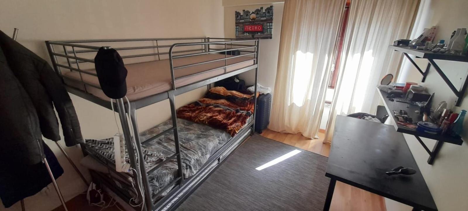 Shared Apartment With Private Room Bobadela Екстер'єр фото